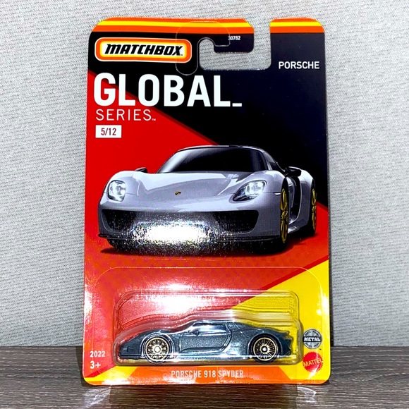 MATCHBOX GLOBAL SERIES 5/12 Porsche 918 Spyder Gray Diecast Car - Picture 1 of 4